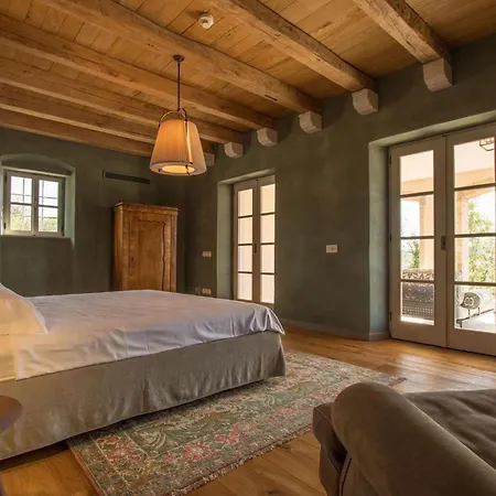 Stancija Baracija 우마그