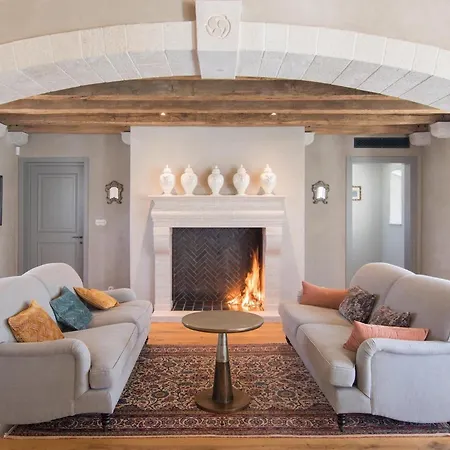 Stancija Baracija 펜션 *