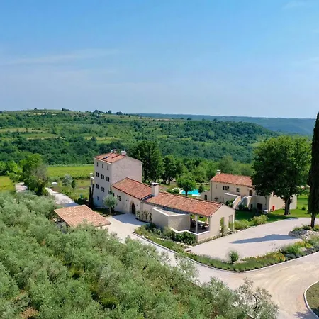 Stancija Baracija Feriehus Umag